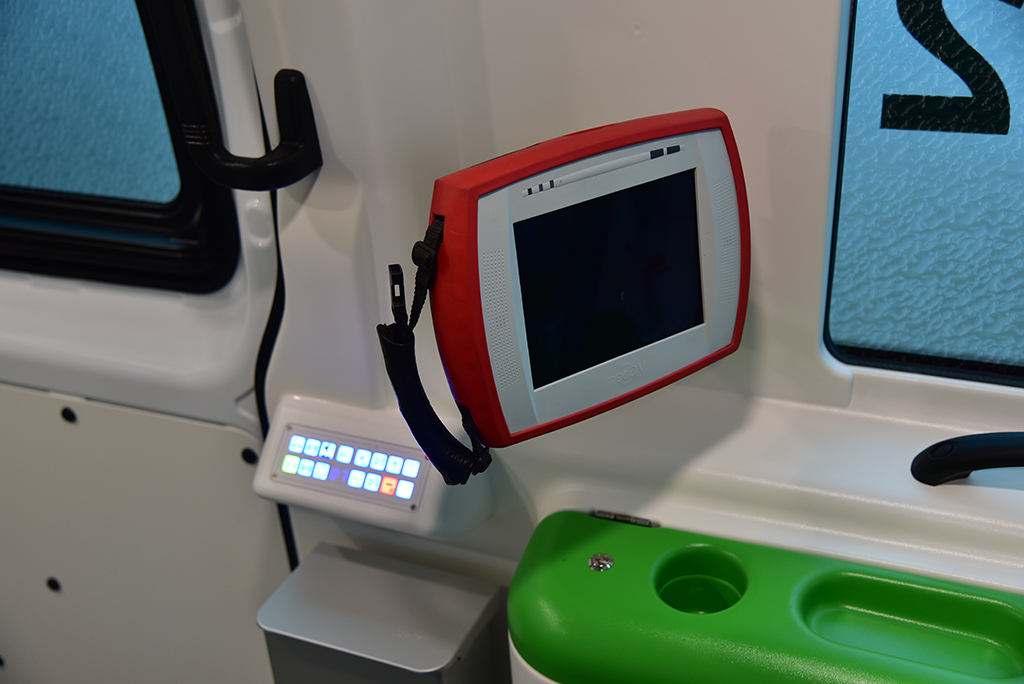 Neu: Schwenkarm-Halterung für NIDA-Pad
