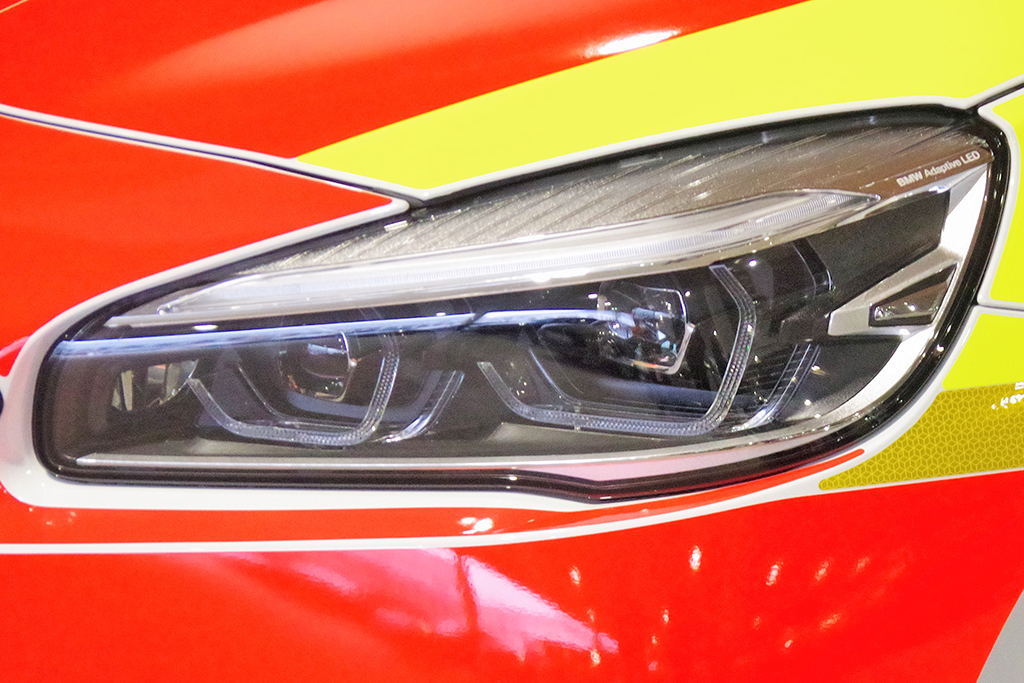 NEF BY 2019 - Adaptive LED-Frontscheinwerfer