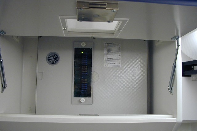 Zentralelektrik vom Patientenraum aus zugänglich
