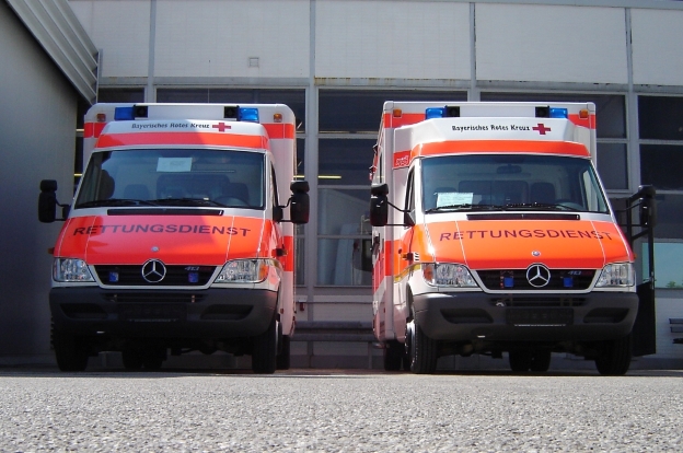 RTW BY 2004 (System Strobel links, WAS rechts))